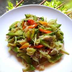 รูปของ Tumis kembang turi