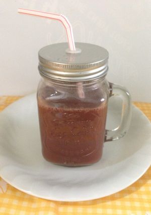 Una foto de Jugo de Açai con piña y plátanos!!