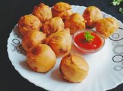 A picture of aloo bonda