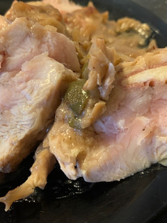 Una foto de Solomillo de pavo relleno de jamón y queso