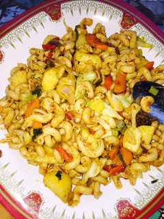 A picture of Simple macaroni jollof with potatoes.