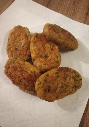 A picture of Poha Cutlets.