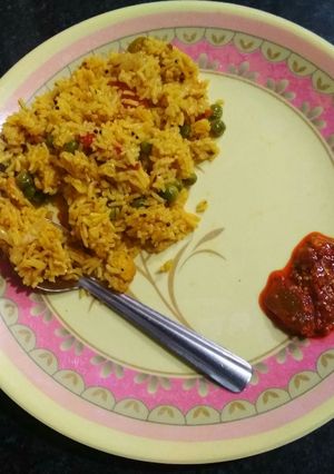 A picture of Mix veggie pulaw.