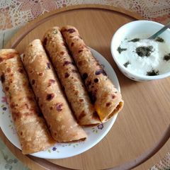 A picture of Drumsticks masala paratha.
