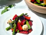 Салат зі спаржею, полуницею та моцарелою 🌿🍓