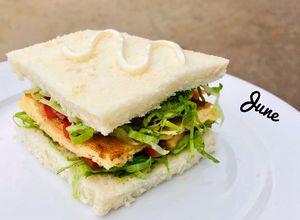 Hình của món Bánh mỳ Sandwich trứng.