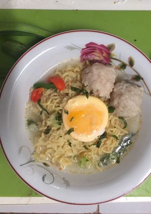Foto resep Week 2 : Bakso Isi Ayam Cincang Pedas!