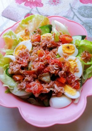 Hình của món Xà lách trộn trứng và tép.