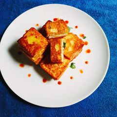 A picture of French Toast sandwich.