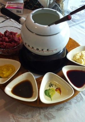 Una foto de Fondue Bourguignone-Fondue de Carne