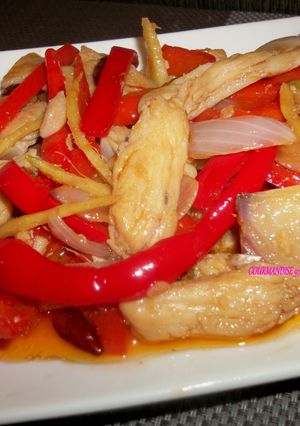 Une photo de Poulet Sauté aux Poivrons Rouges