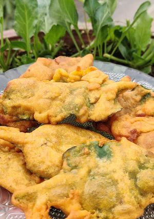 पालक पकौड़ा (palak pakoda recipe in Hindi) रेसिपी मुख्य फोटो