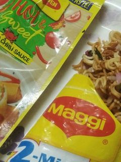 கிறிஸ்பி மேகி(Maggi bhel) செய்முறை முக்கிய புகைப்படம்