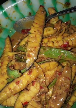 Foto resep Rujak mangga ala ibu zhaf.