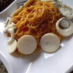 A picture of Spaghetti jallof.