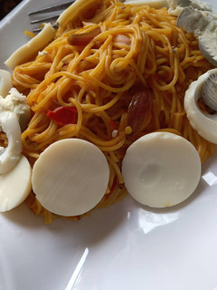 A picture of Spaghetti jallof.