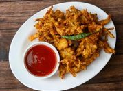 A picture of tomato pakora