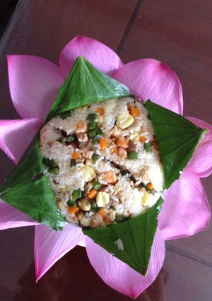 Hình của món Cơm lá Sen.
