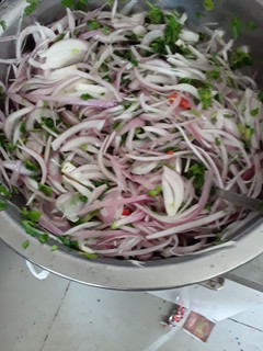 Una foto de Ensalada de cebolla o sarsa criolla