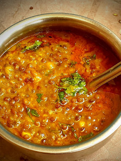 काली मसूर दाल करी (Kali Masoor dal curry recipe in hindi) रेसिपी मुख्य फोटो