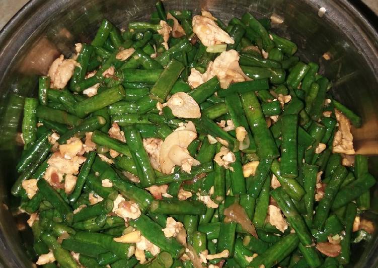Bahan meracik Kacang panjang orak arik telor yang Menggugah Selera