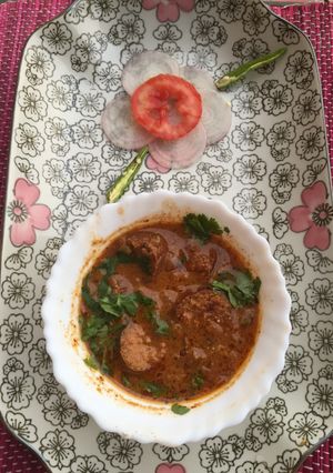 A picture of Gatte ki sabji.