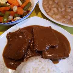 Una foto de Asado de Carne con Fréjoles