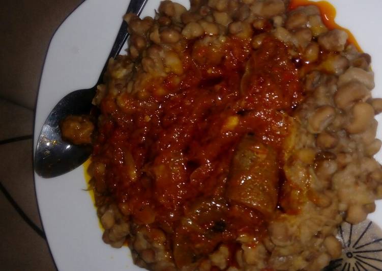 Beans and palm oil stew