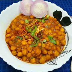 A picture of Amritsari Chana Masala.