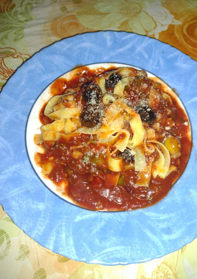 Una foto de Pasta puttanesca