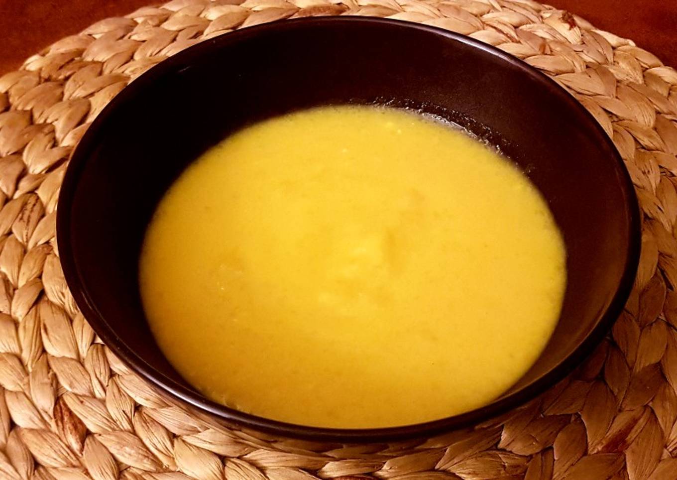 Crema de calabaza y patata, con toque suave de queso azul