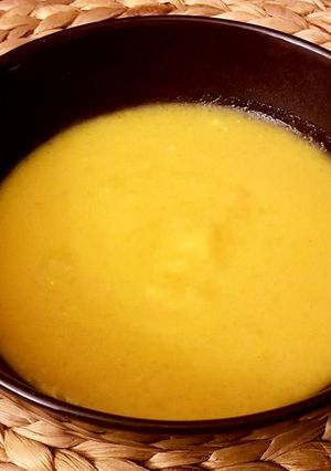 Una foto de Crema de calabaza y patata, con toque suave de queso azul