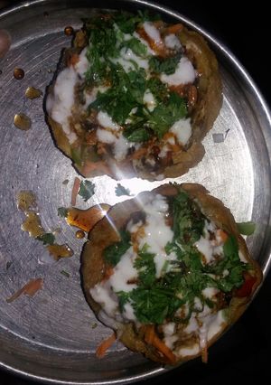 राज कचौड़ी (raj kachori recipe in Hindi) रेसिपी मुख्य फोटो