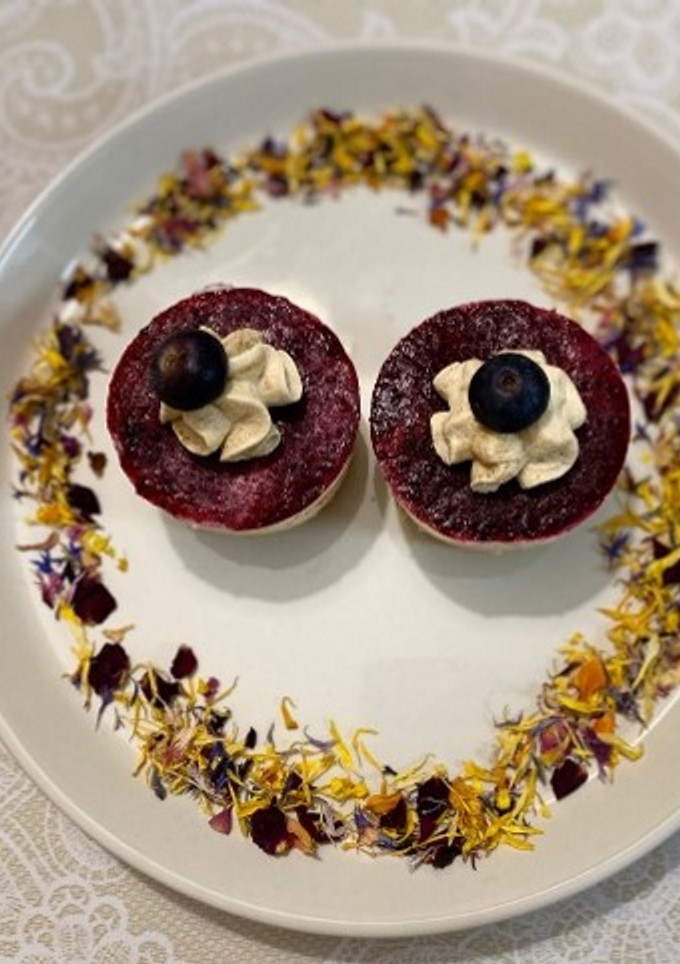 Una foto de Coffecake de queso mascarpone con café y compota de arándano
