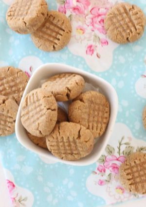 Una foto de Galletas de plátano y cacahuete