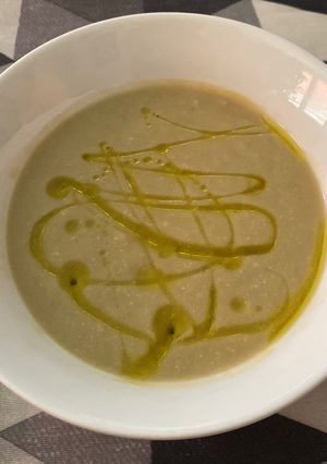 Una foto de Gazpacho de alcachofa