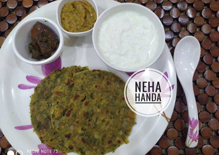 Recipe of Quick Drumstick(sahjan) leaves paratha with drumstick chutney