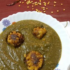 Dal palak with mix veg kofta A picture of Dal palak with mix veg kofta.