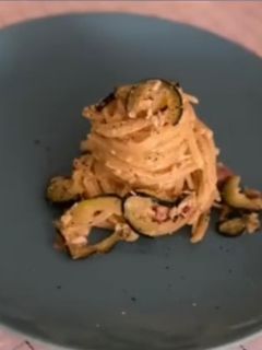 Una foto de Carbonara de verano