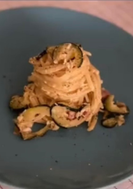 Una foto de Carbonara de verano