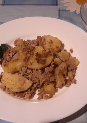 Kasztrolhús (húsos burgonya) recept fotója