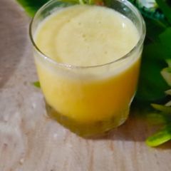Peach juice 🍸🍹🍑 A picture of Peach juice 🍸🍹🍑.