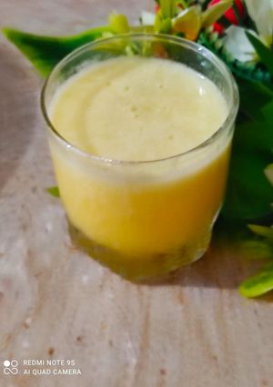 A picture of Peach juice 🍸🍹🍑.