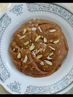 A picture of Moong Dal Halwa.