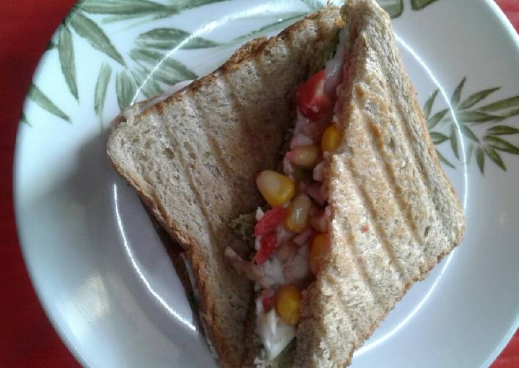 Steps to Make Perfect Cheese chilli corn sandwich