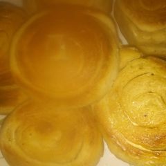 A picture of Mawe Tatu cinnamon rolls.