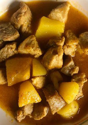 Una foto de Papas guisadas con carne