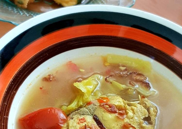 1. Kakap merah kuah asam