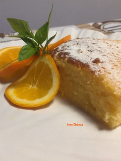 Una foto de Bizcocho de Naranja muy esponjoso sin yogur