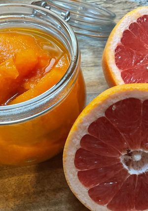 Une photo de 🥣Confiture pamplemousse rose recette de maman🇩🇿
